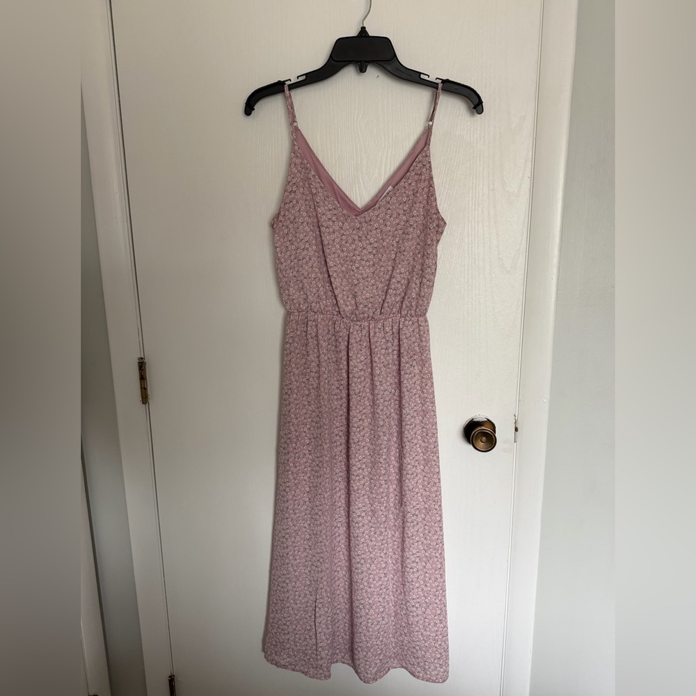 Sienna Sky Dusty Pink Floral V-Neck Midi Dress